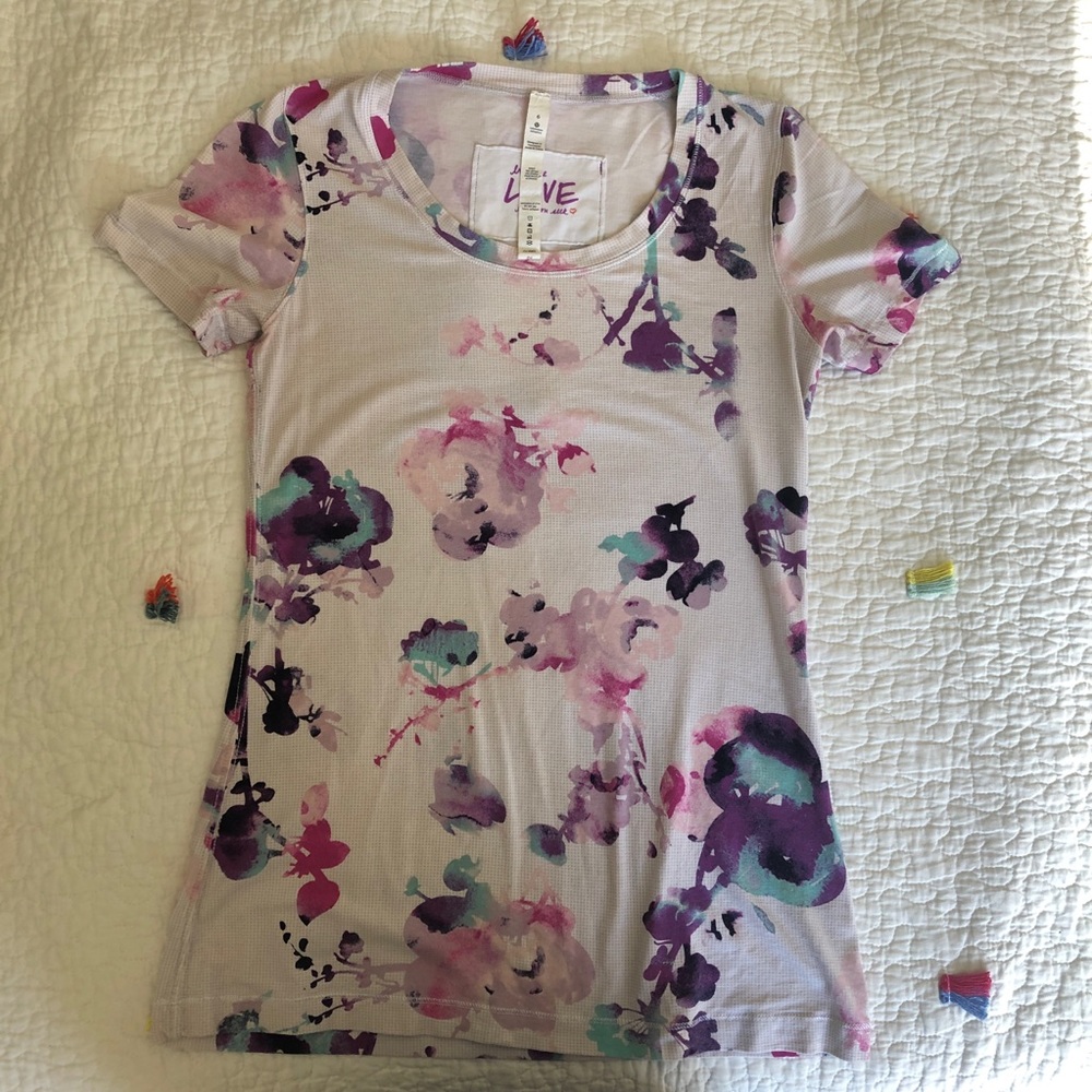Blurred Blossom Love Tee